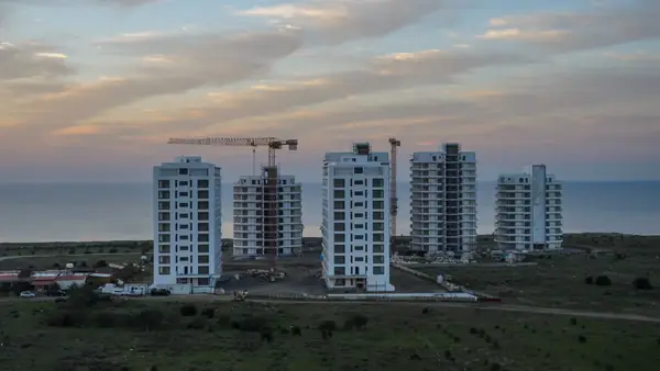 BC Perde a Coroa do m² Mais Caro Por R$ 99 - Mas Investe R$ 150 mi em Megaobras na Orla