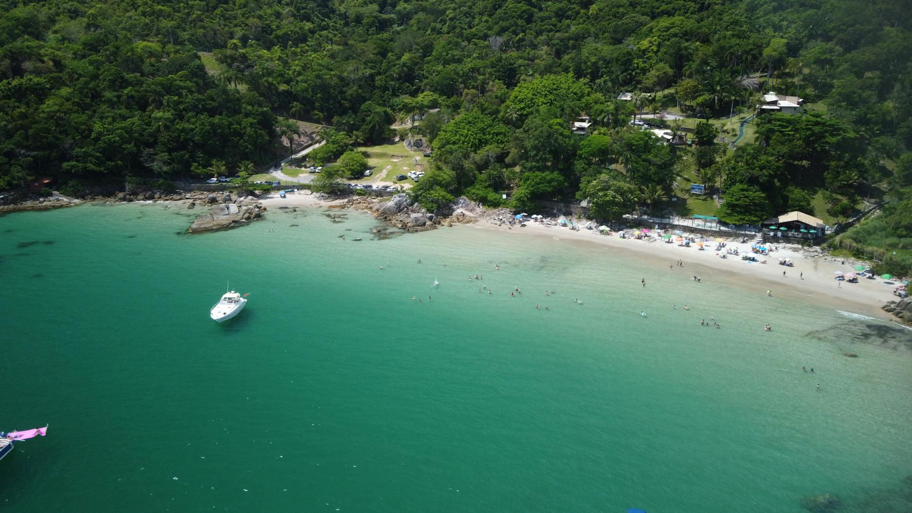 Centro de Porto Belo 2026: Airbnb Yield na Baía Protegida