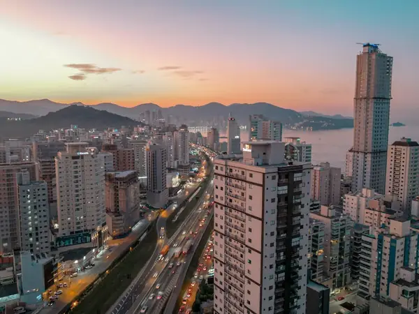 Custo de Vida em Itapema em 2026: Padrão Premium e Segunda Residência