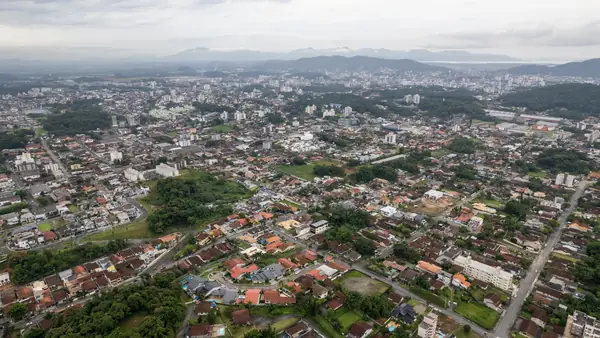 Boom de Lançamentos em Joinville 2026: o Que Sinaliza Para Quem Investe em SC